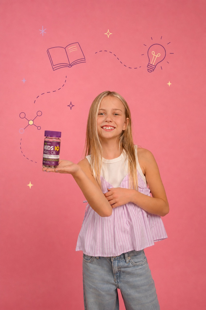 Дитина з LYL KIDS IQ Krill Oil™
