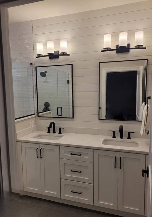 Craftsman bathroom with shiplap wall paneling