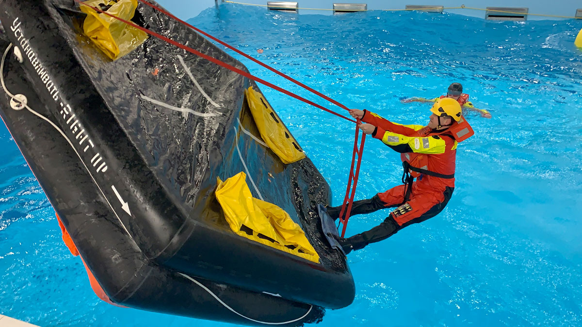 OPITO training in Novikontas simulation theater