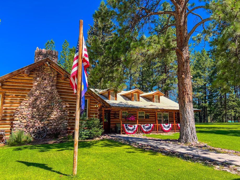 Double Arrow Lodge | Double Arrow Ranch