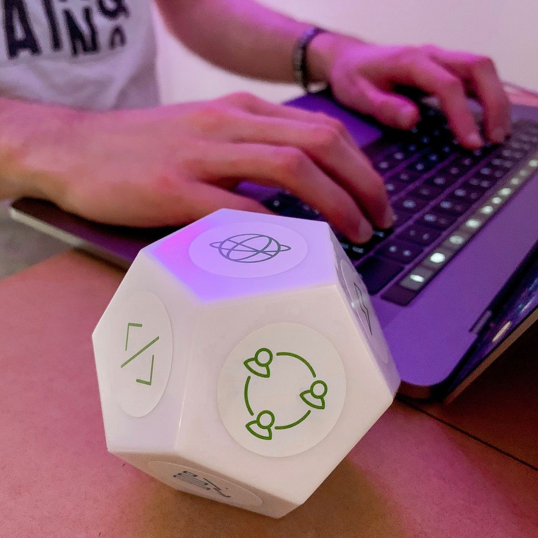 TIMEFLIP2 tracking time