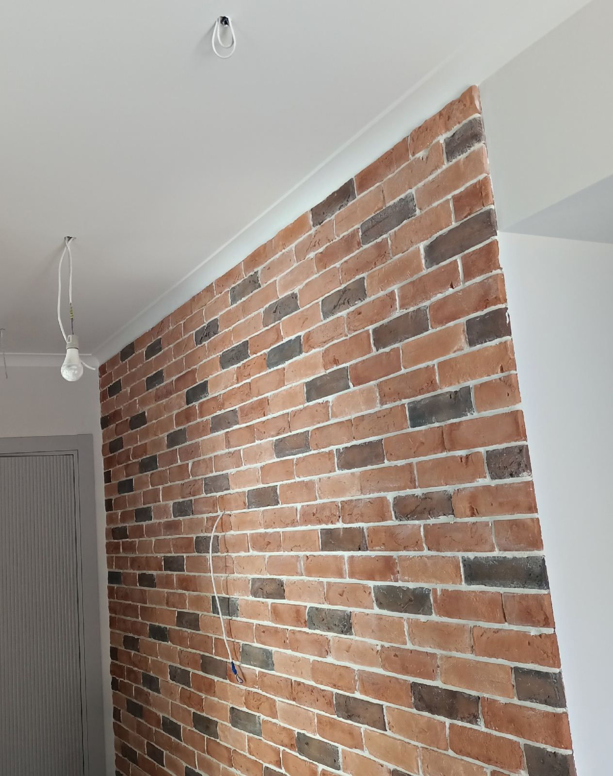 caramida veche in interior