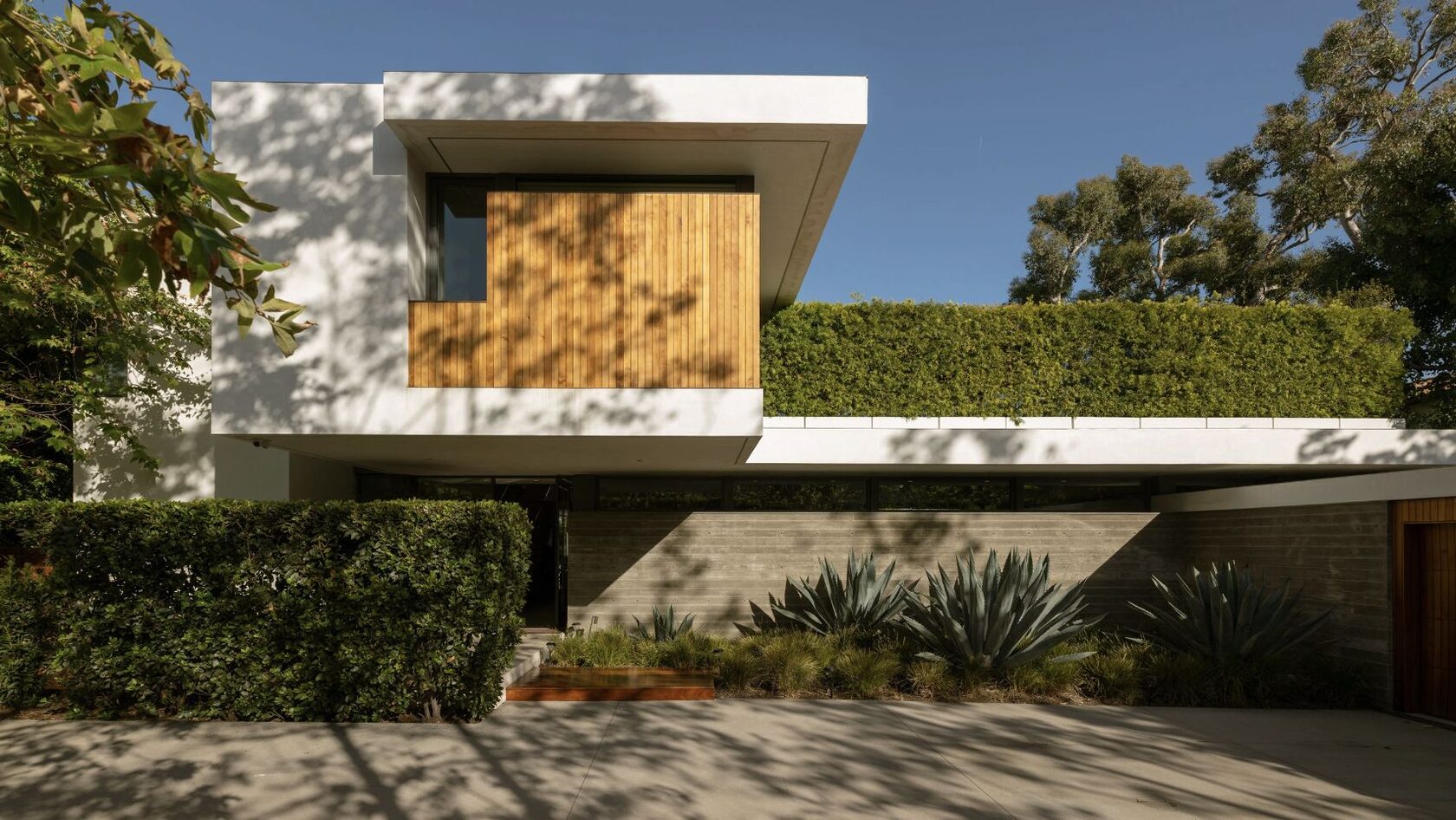Amalfi Drive residence street facade