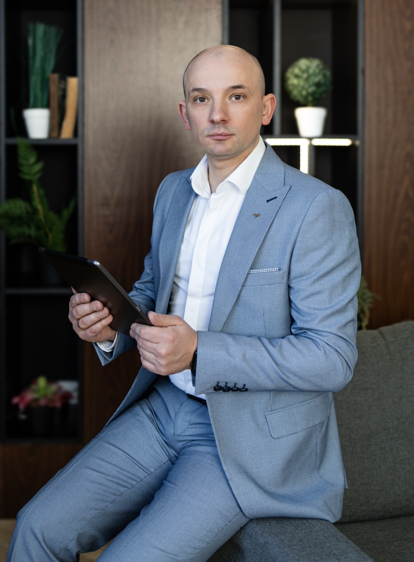 Тарас Радзівіл — Founder & Lead Advisor TR Capital