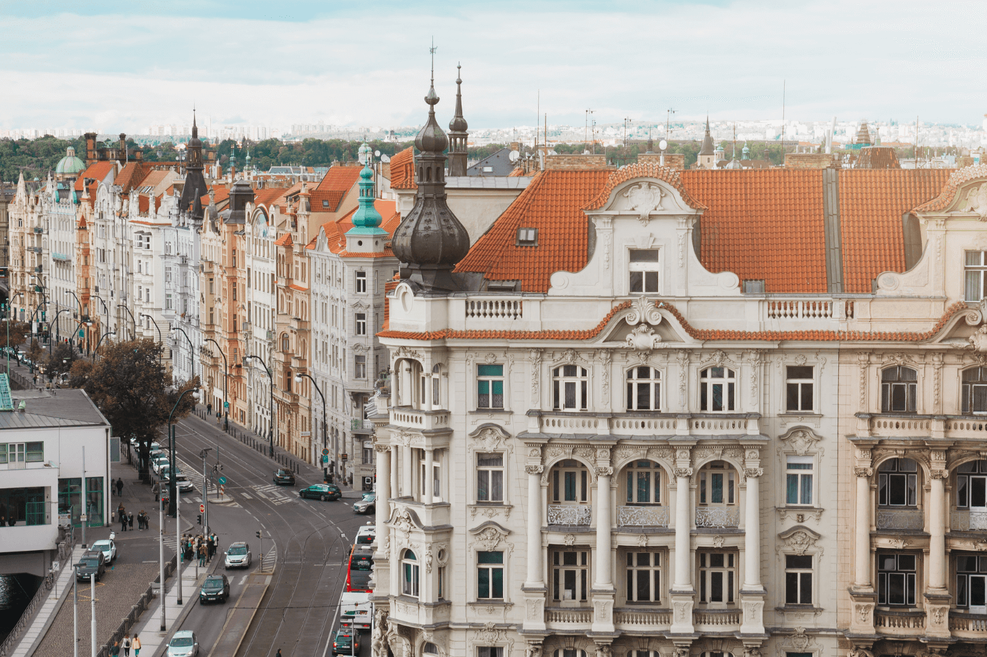 Сегодня мы расскажем Вам о самых популярных технических университетах Чехии, где студент получит одну из наиболее востребованных специальностей.