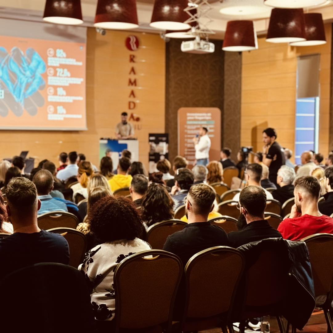 Moment de prezentare în cadrul evenimentului