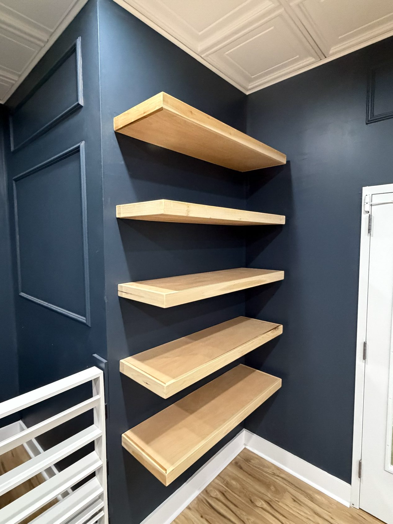 Floating shelves poplar