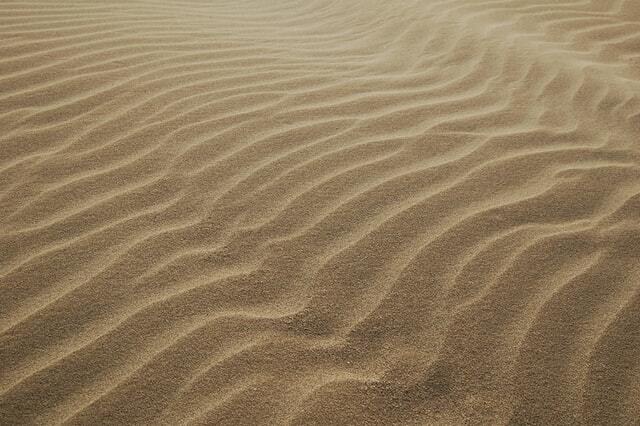 Many naturally occuring lines in sand.