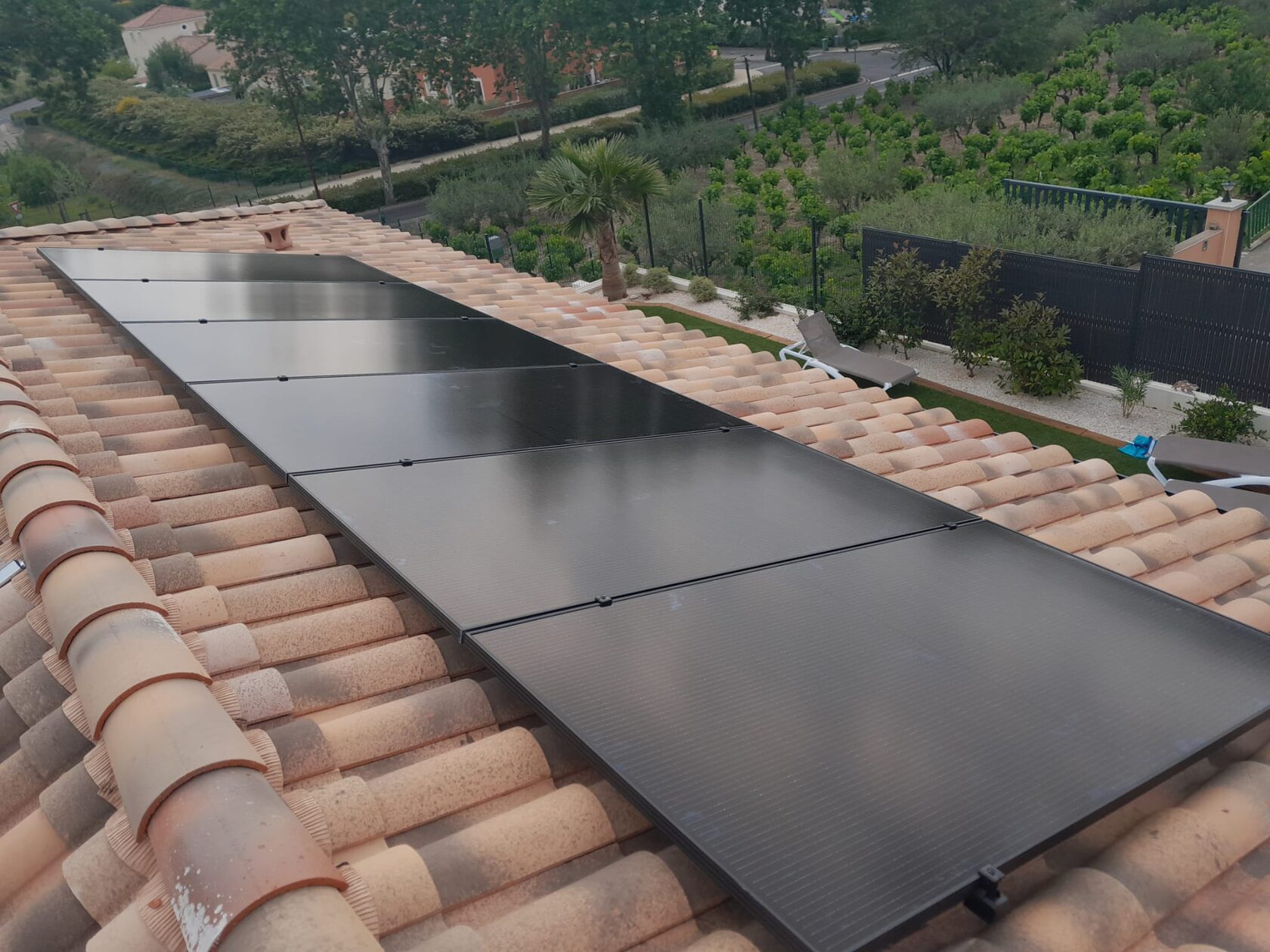Installation photovoltaïque 3 kWc à Sanary-sur-Mer réalisée par Éco Climat Concept