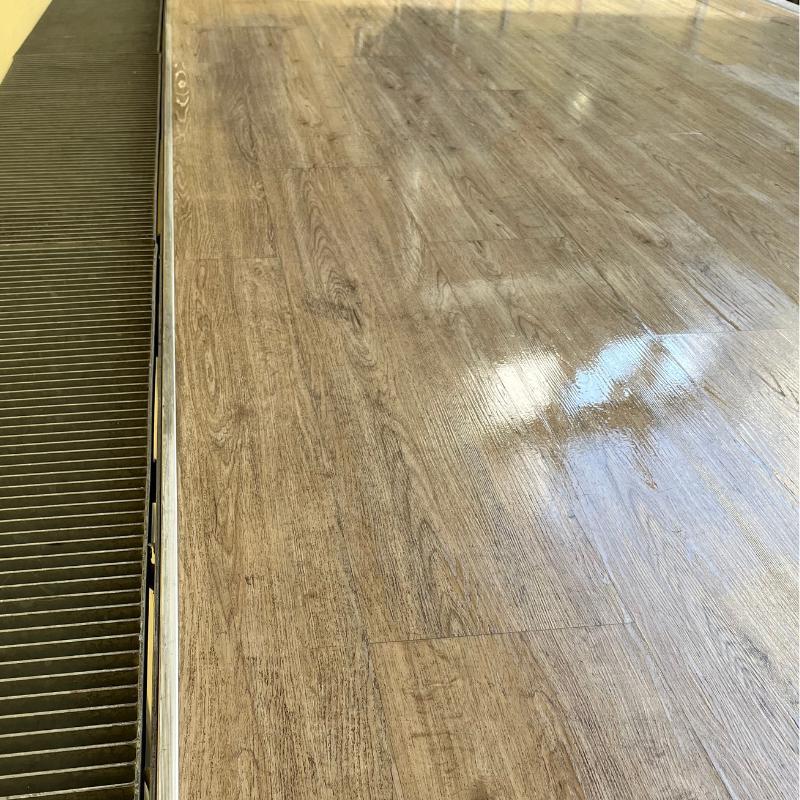 čištění podlah, čištění tvrdých podlah, čištění PVC podlah, voskovaní podlah