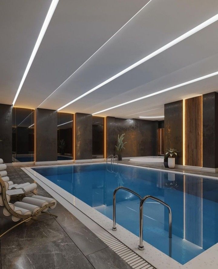 Piscine și zone de relaxare