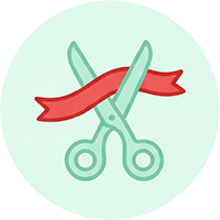 Ножиці ріжуть стрічку