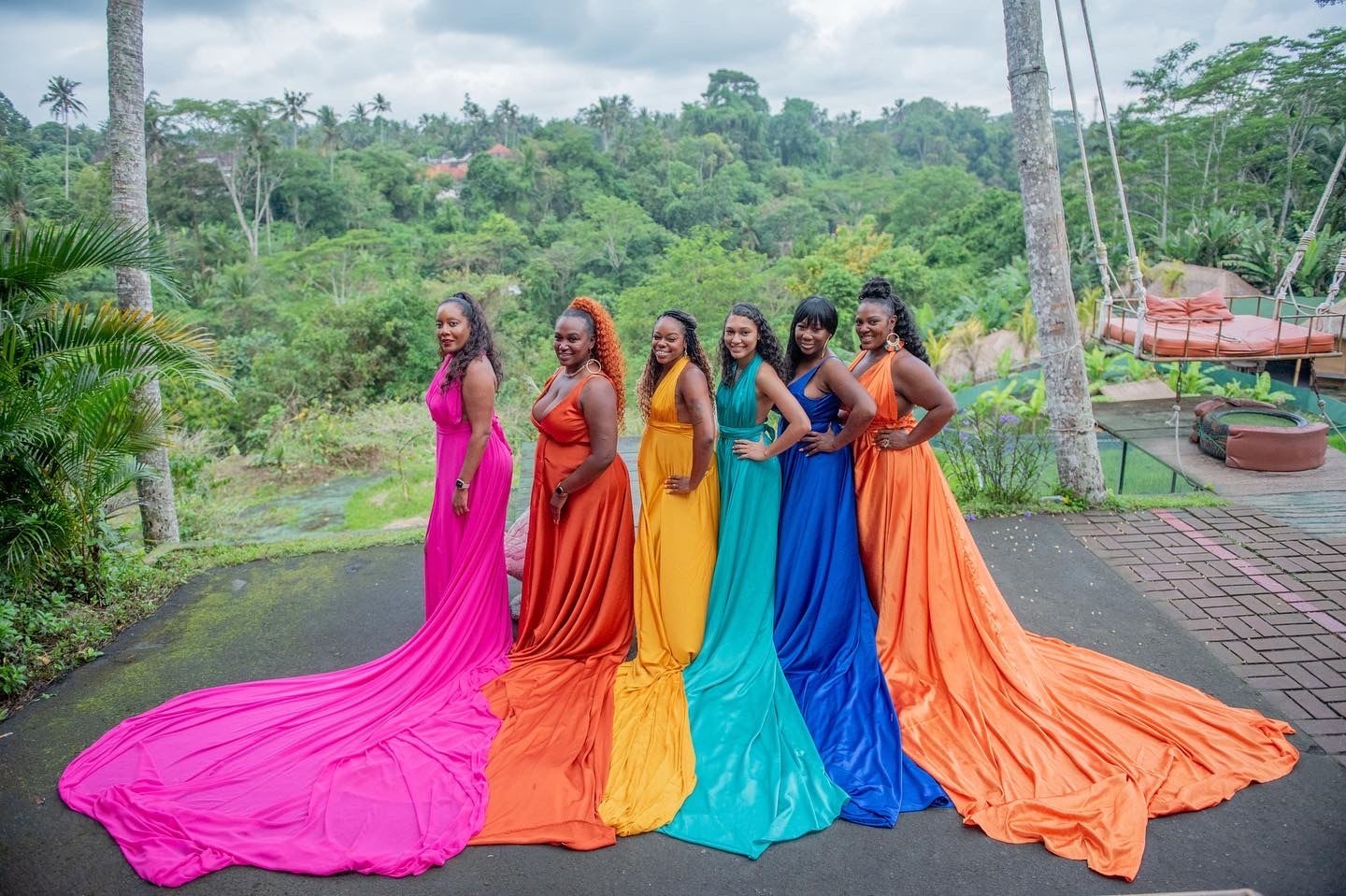 flowy dress for bali swing Flying photo tour ✔️ Professional Bali photographers green maxi bodycon dress