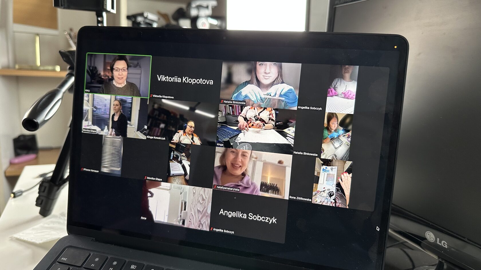 Spotkanie online Community z Viktorią