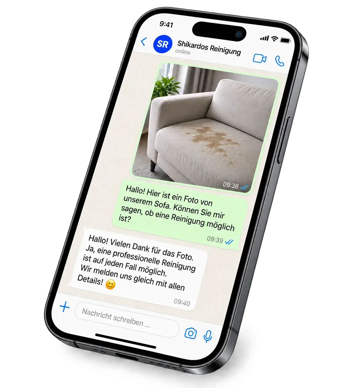 Anfrage zur professionellen Sofa- und Polsterreinigung von Shikardos Reinigung &uuml;ber WhatsApp mit einem Foto des verschmutzten Sofas auf dem Smartphone