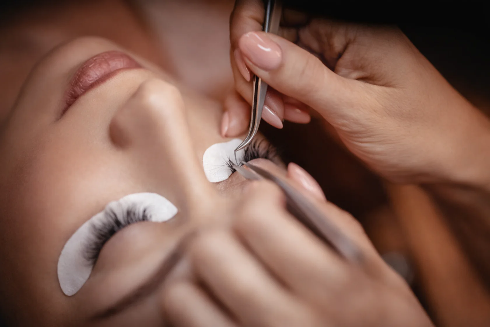 Wimpernverlängerung Göppingen — Crocus Beauty Studio