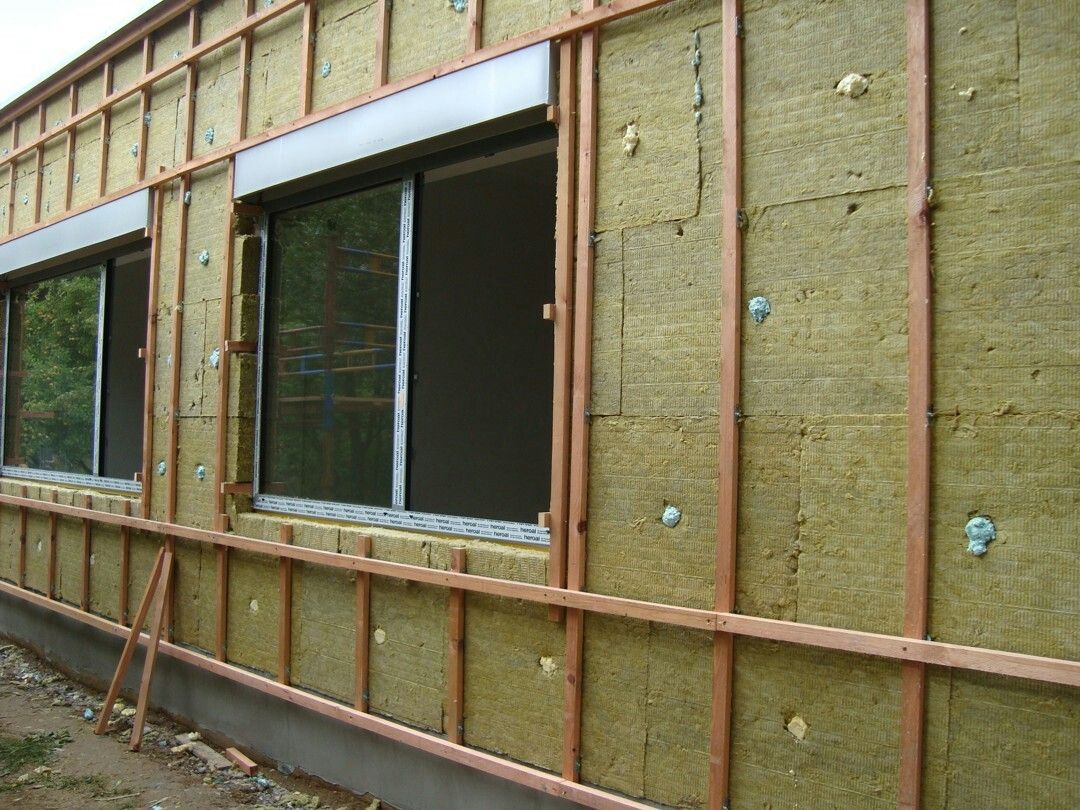 Vată bazaltică fațadă