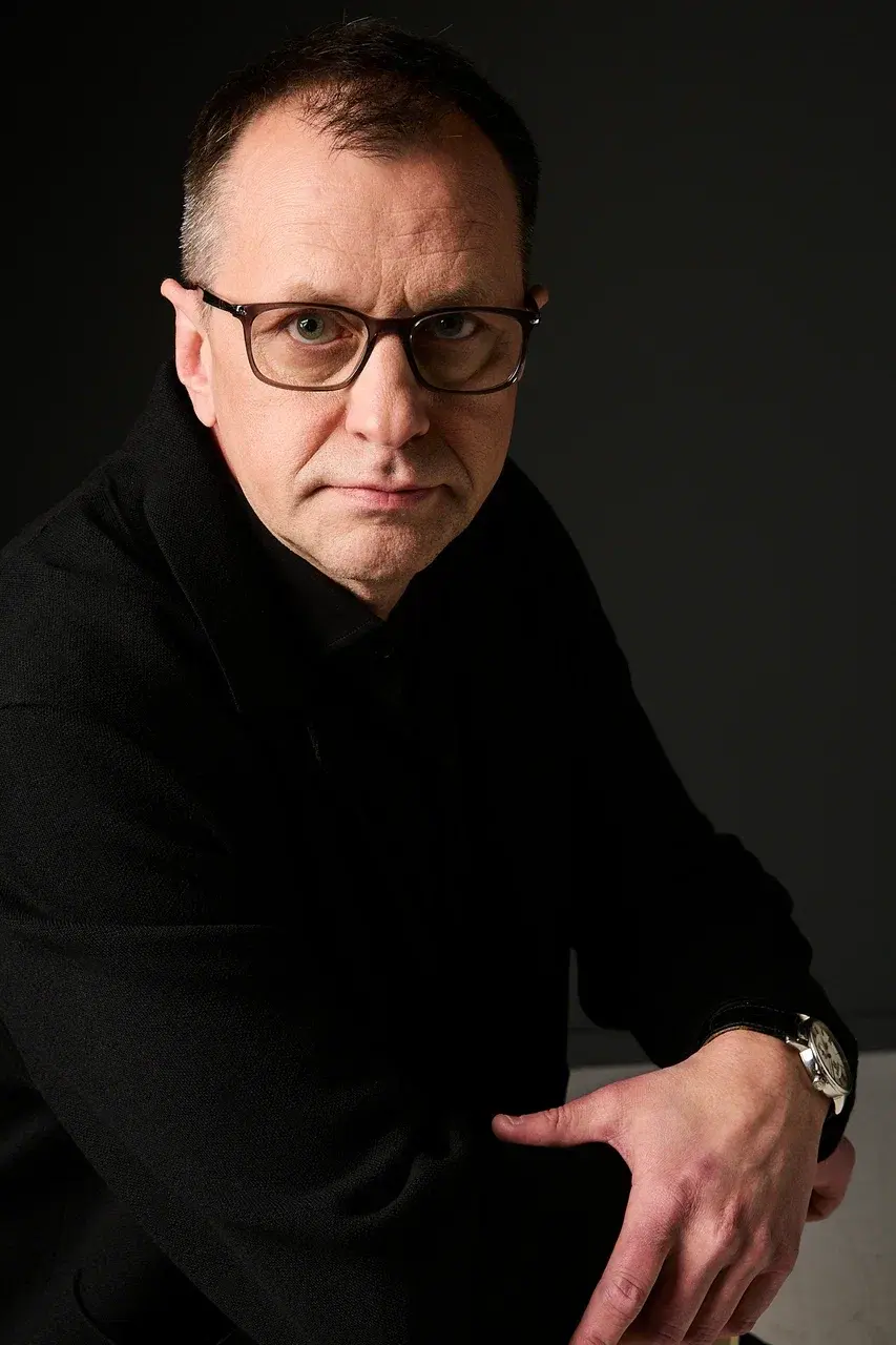 Слава Шеин — поэт и исполнитель