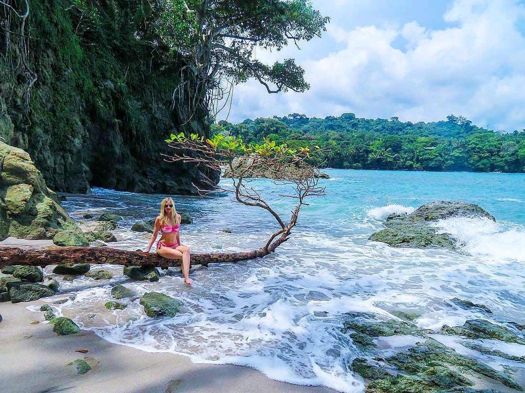 Makanda Wild Beach, una cala rocosa y apartada rodeada de selva