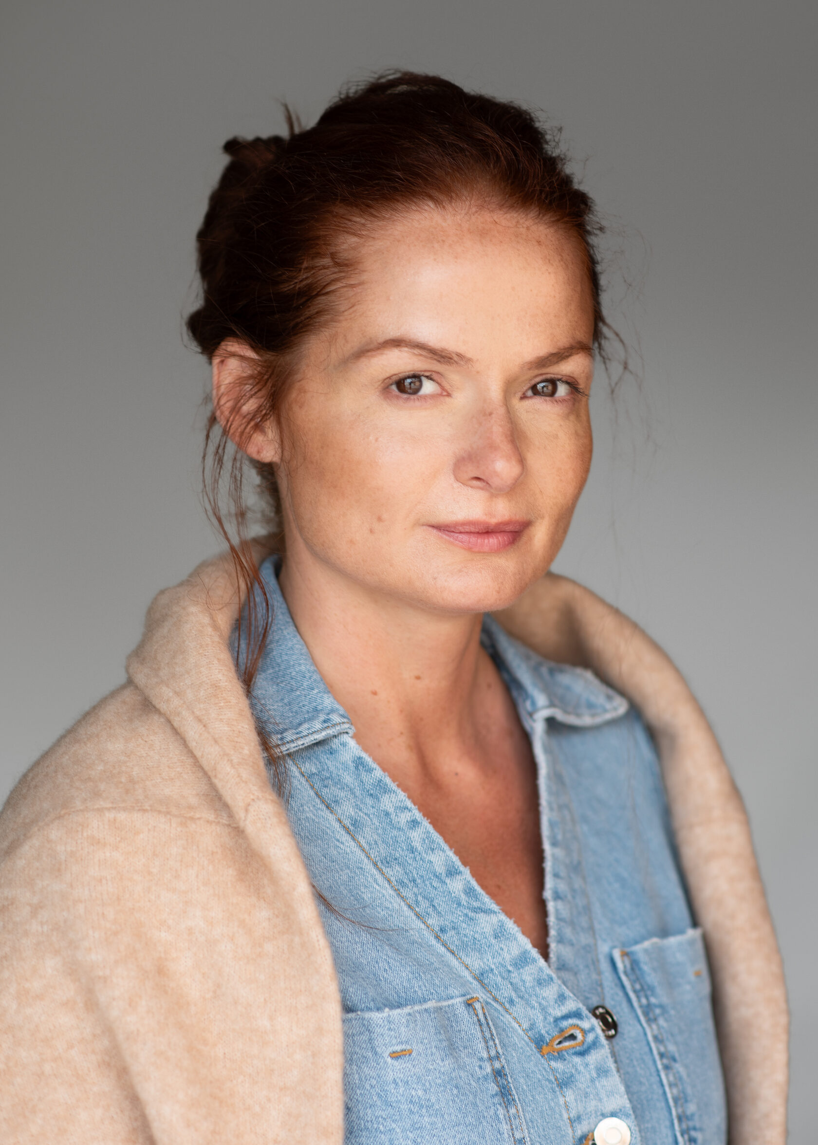 Porno ogli singlisini sikadi onlayn