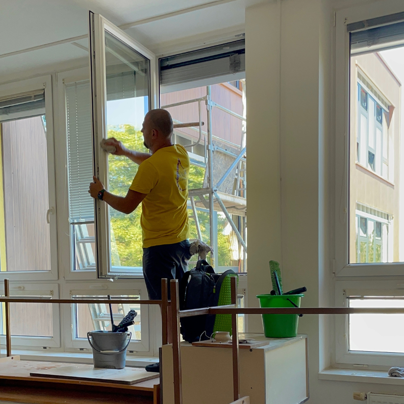 mytí oken ve školách, Stare okna, plastové okna