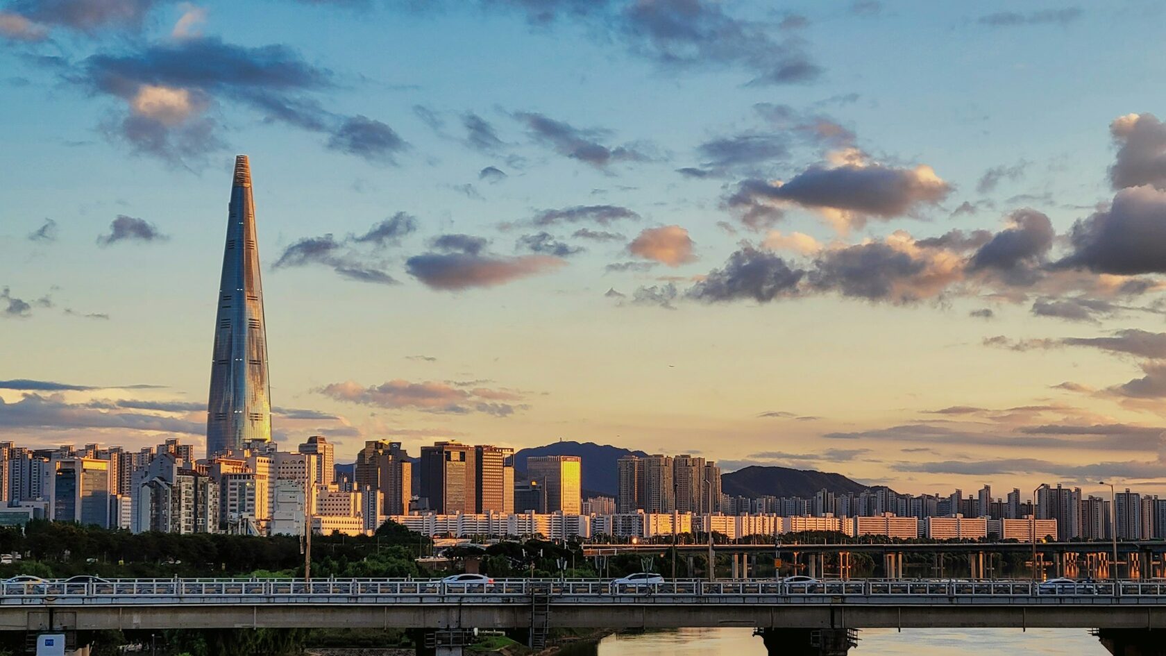 Signiel Seoul — high-rise restaurant