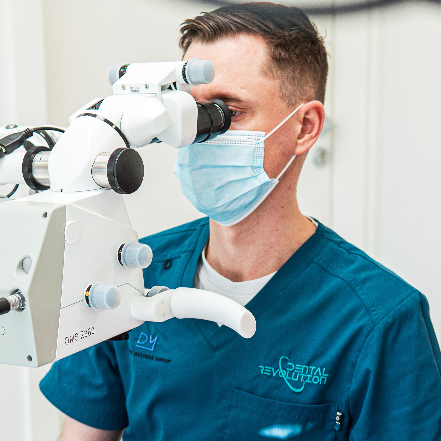 lek. dent. Maciej Ryngwelski — endodonta