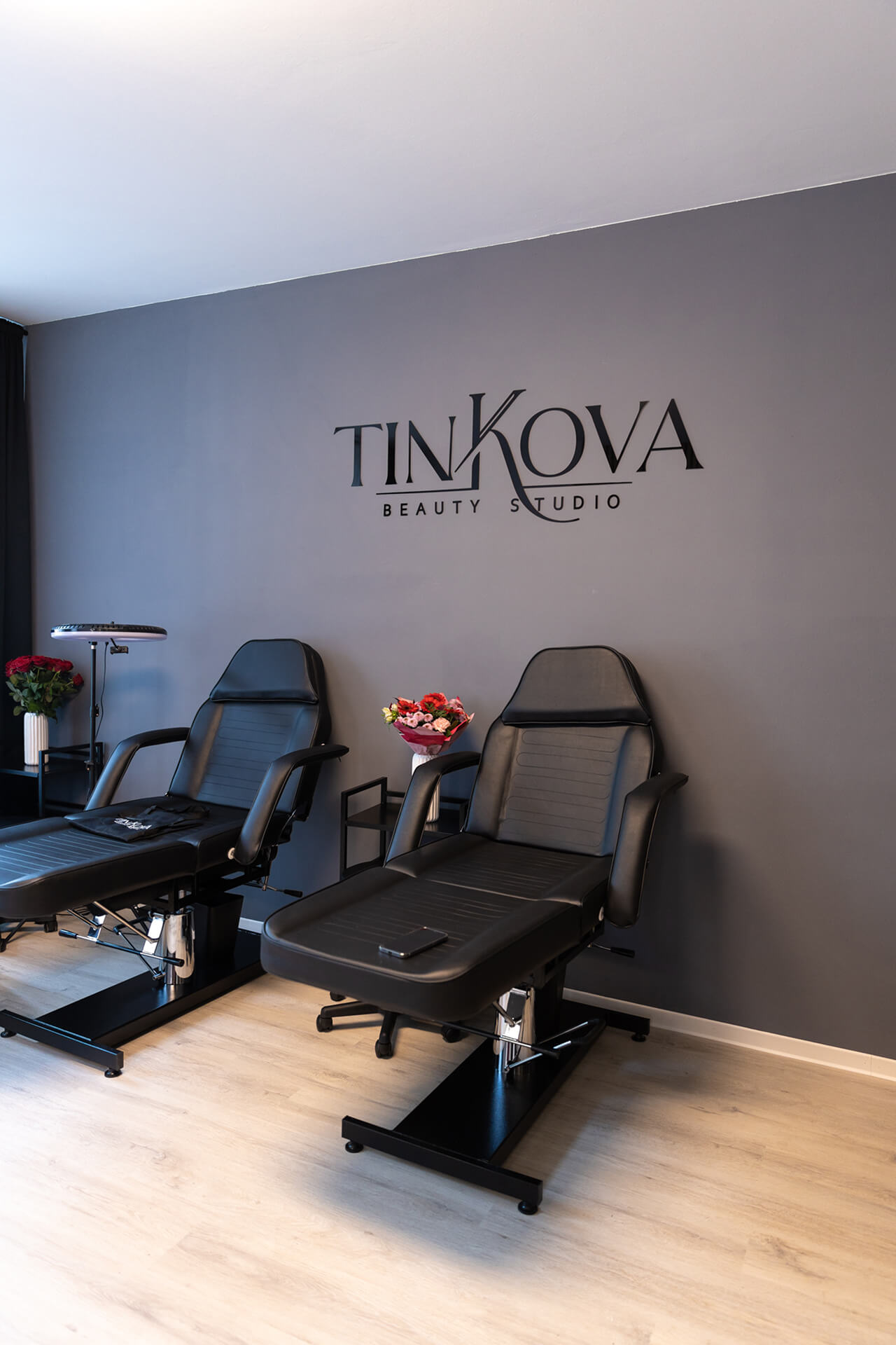 Behandlungsraum von Tinkova Beauty in Chemnitz-Kaßberg