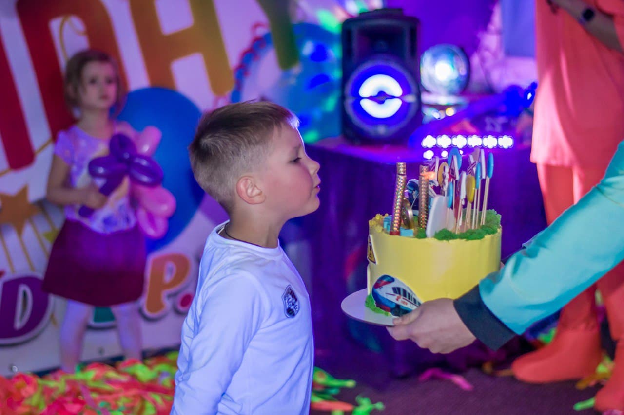 Фото зі свята Happy Land