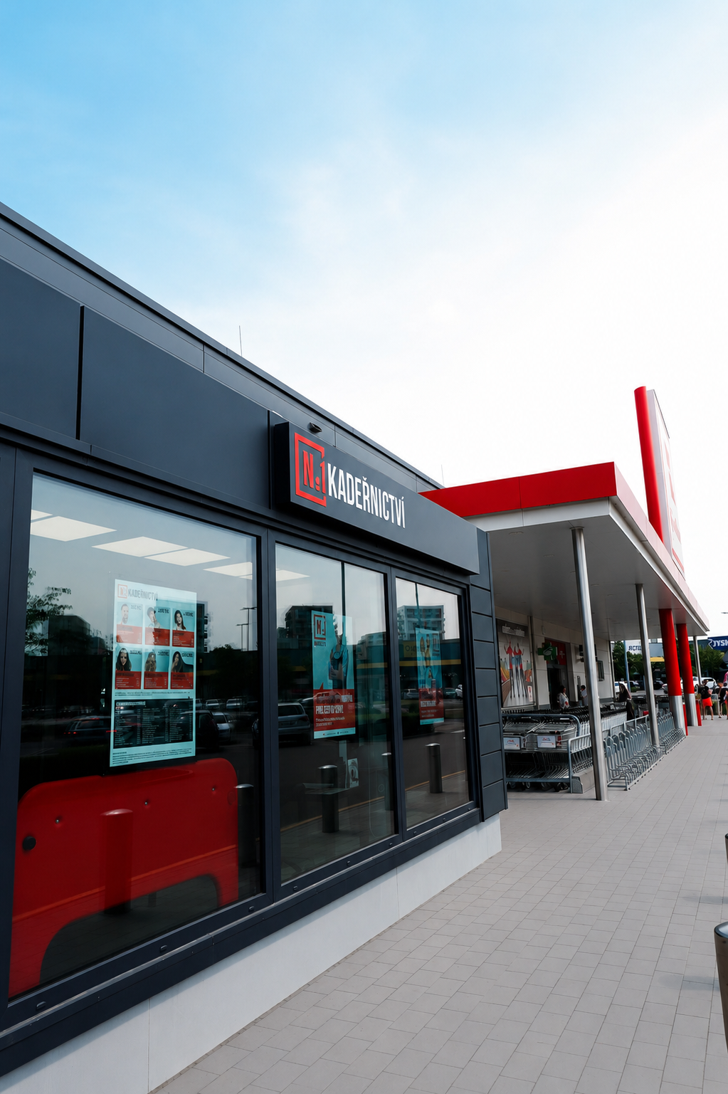 Modular Salon Kadeřnictví No.1 u obchodního centra