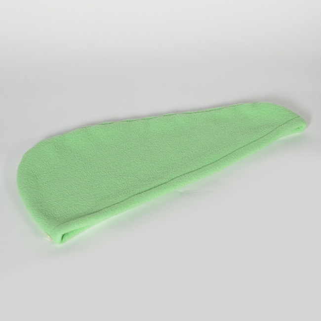 Мека и удобна кърпа за подсушаване на коса от супер абсорбираща влагата мека материя.