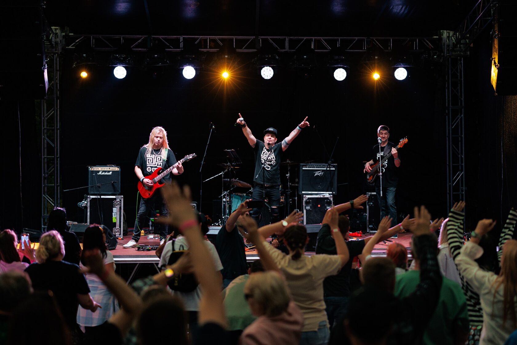 Публика на концерте группы БО