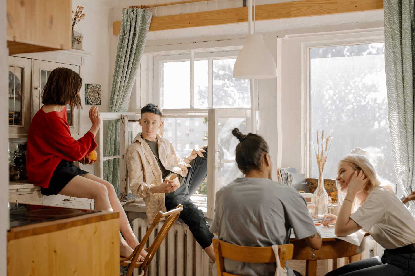 Второй по популярности запрос, который чаще всего возникает у студента сразу после поступления в университет - «Где жить во время учебы?». Сегодня мы расскажем о всех государственных общежитиях в Праге!