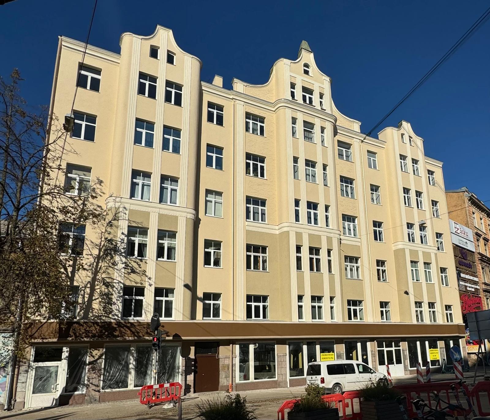 būvniecība, rekonstrukcija, renovācija, administratīvā ēka