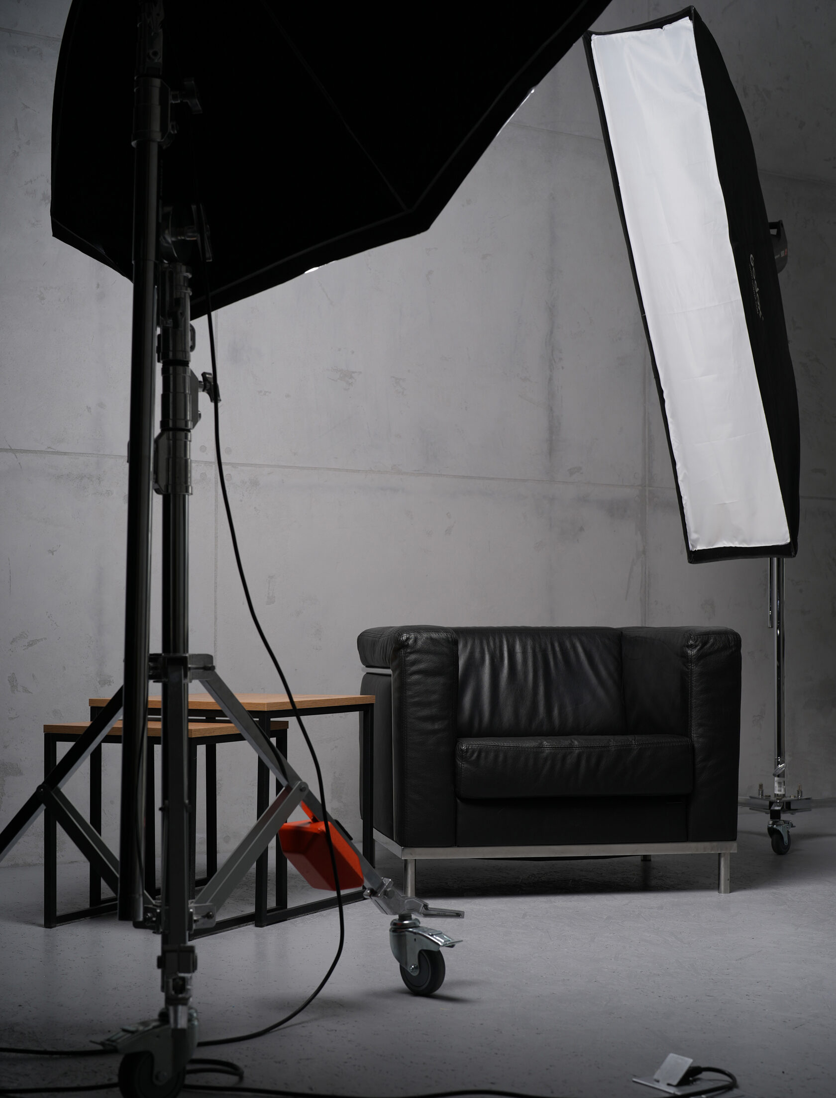 SO:VA fotostudija Vilniuje su profesionalia šviesa