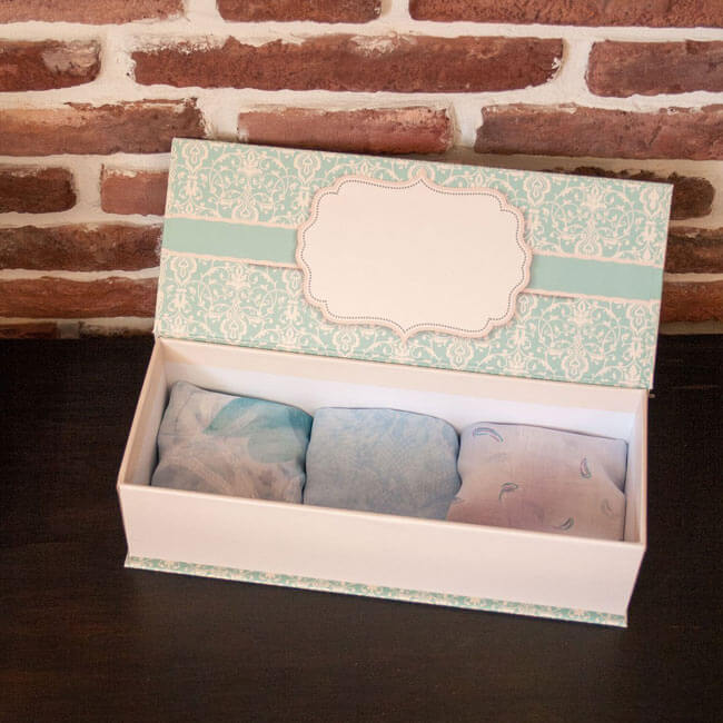 Ако търсите идеи за подаръци онлайн, вижте предложенията за подаръчни кутии на Efrea.