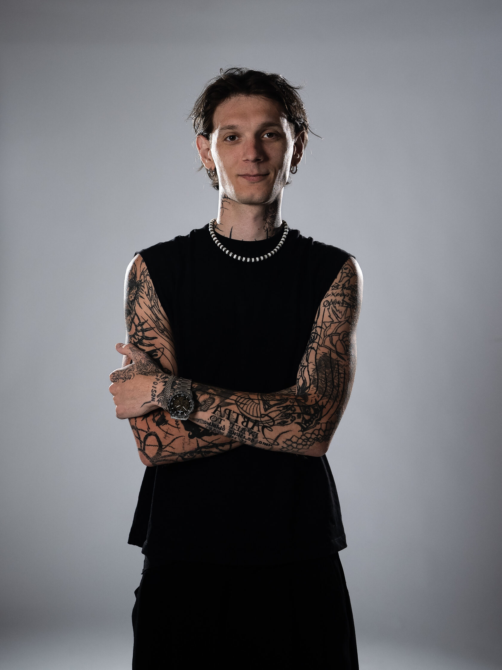 Portrait von Tattoo Artist Sasha bei Brennnessel Tattoo Berlin