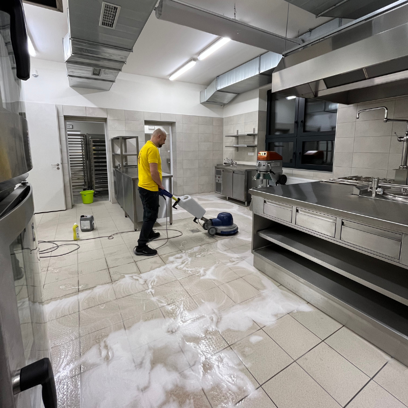 čištění podlah, čištění tvrdých podlah, čištění PVC podlah, voskovaní podlah