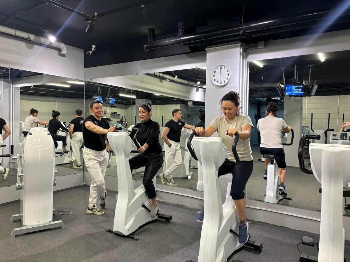 Тренировка в клубе 35' Health Clubs