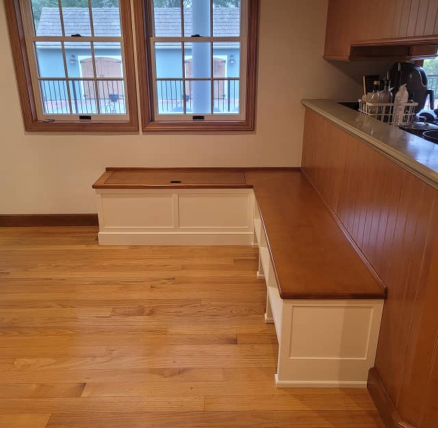 Farm house storage bench with cubbies