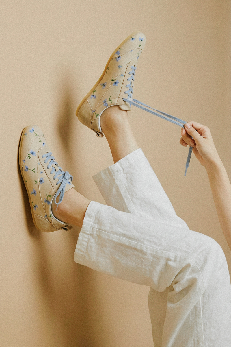 An AI footwear visual