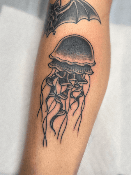 tattoo jellyfish American Traditional style