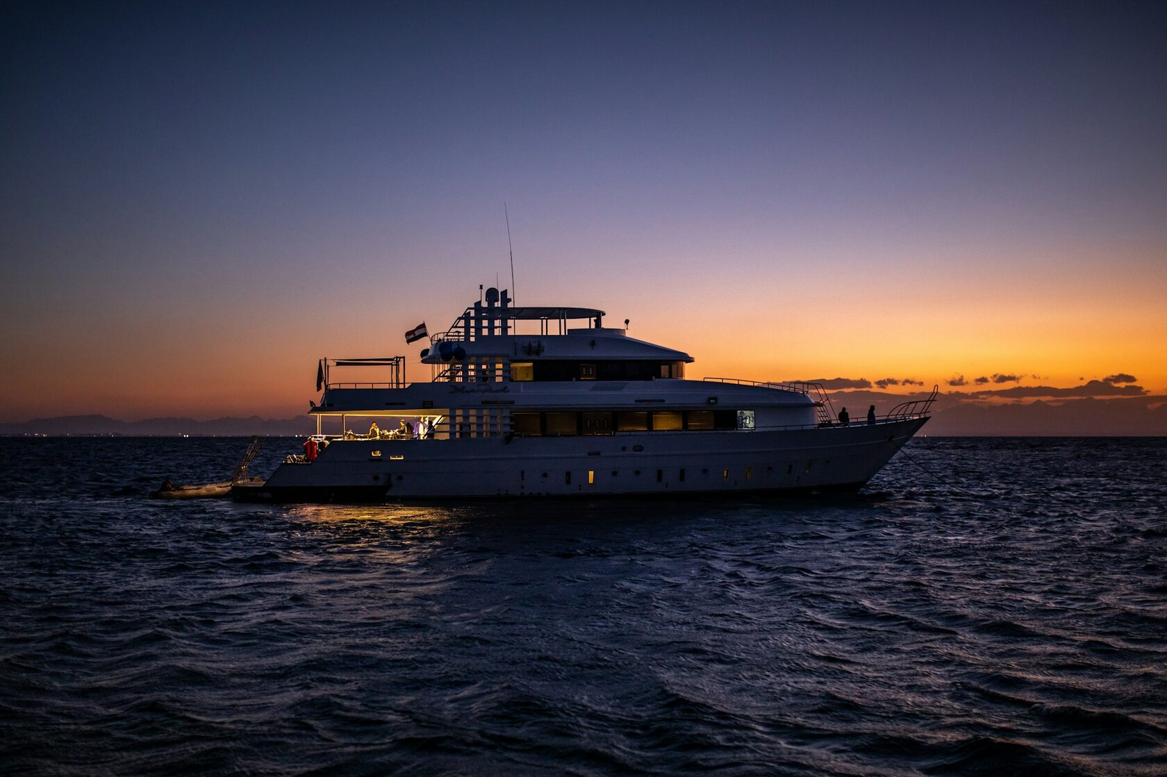 M/Y Aurora