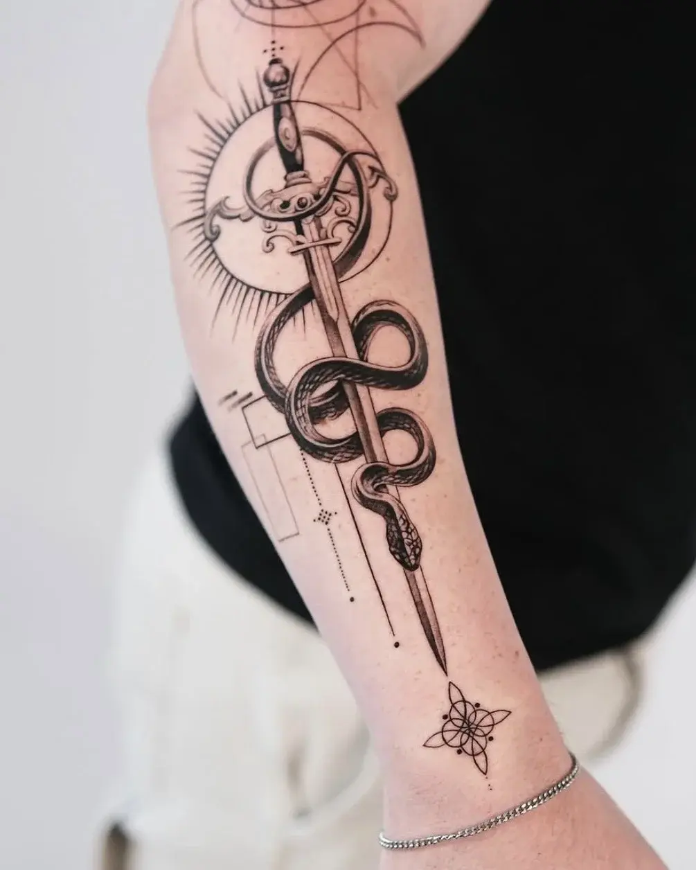 Conceptual Tattoo Beispiel 2 - Brennnessel Tattoo Berlin