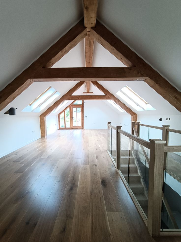 Mansardări și extinderi