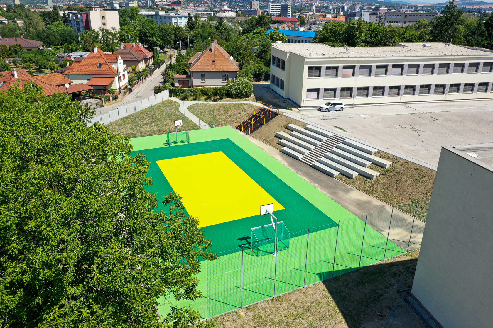 Športový areál ZŠ Cabajská — Nitra