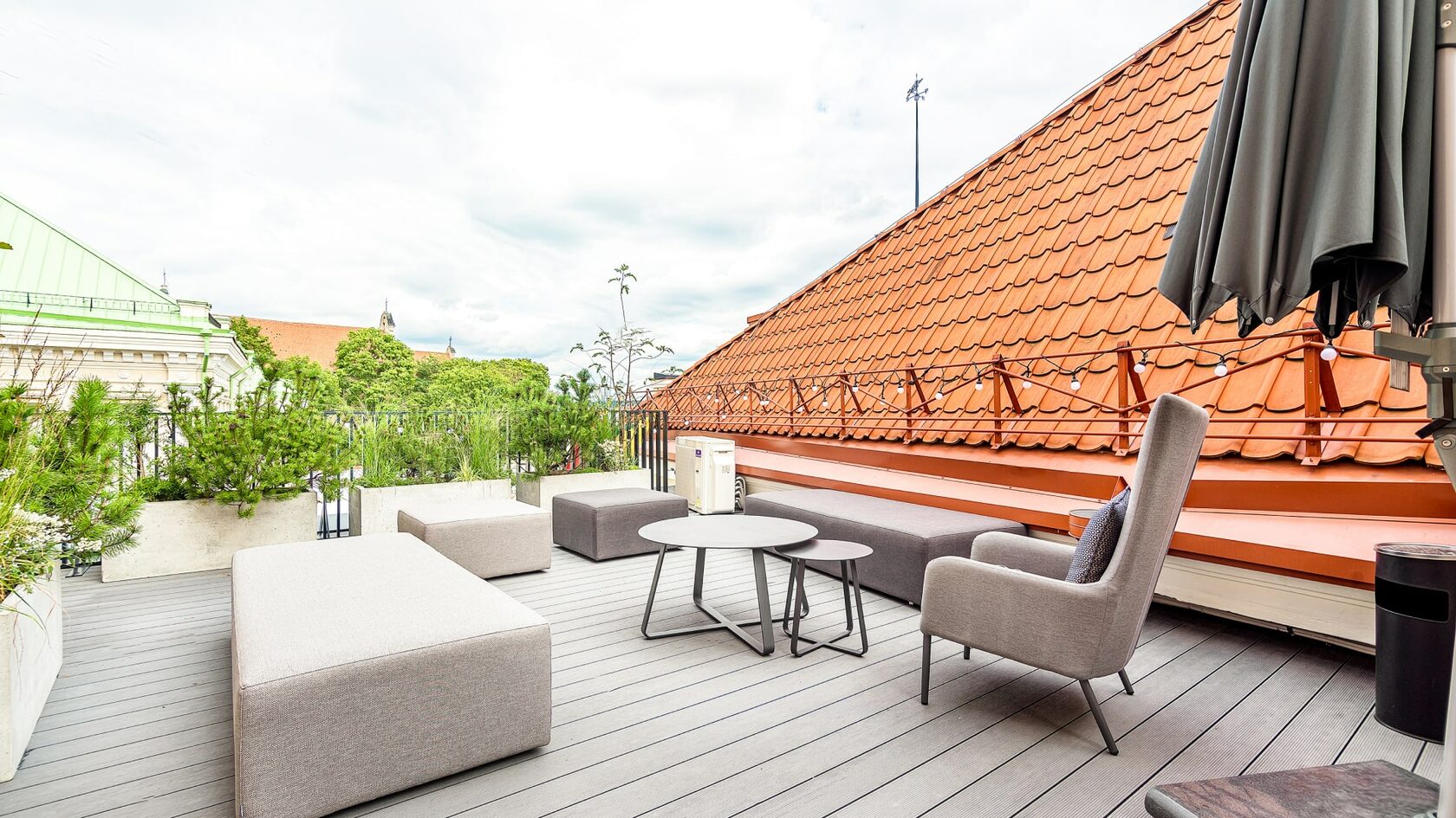 Gedimino av. 10, Vilnius terrace