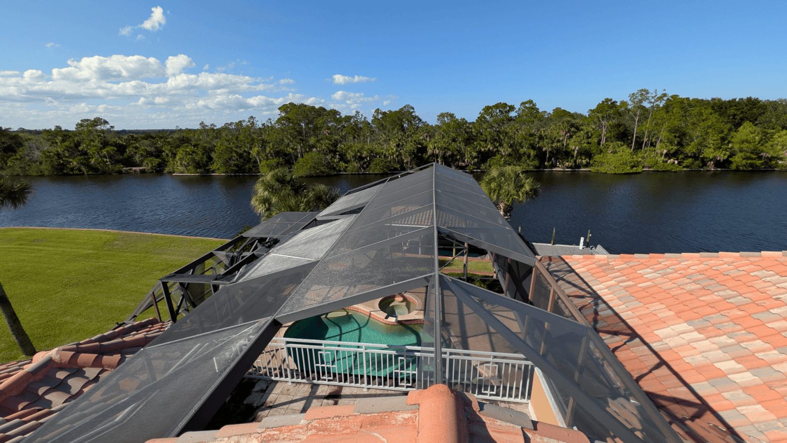 Pool cage rescreening in Orlando