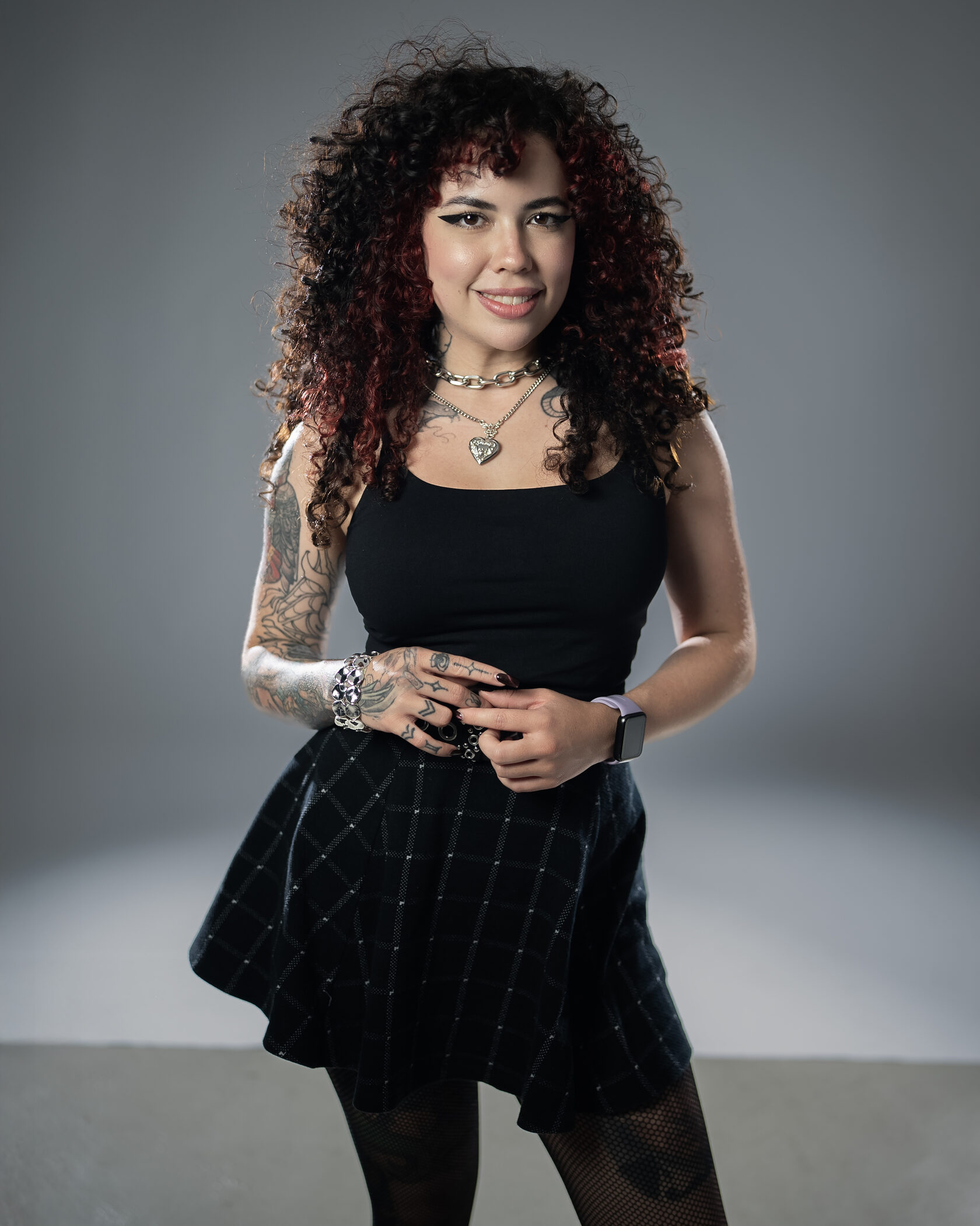 Portrait von Anime Tattoo Artist Aline bei Brennnessel Tattoo Berlin