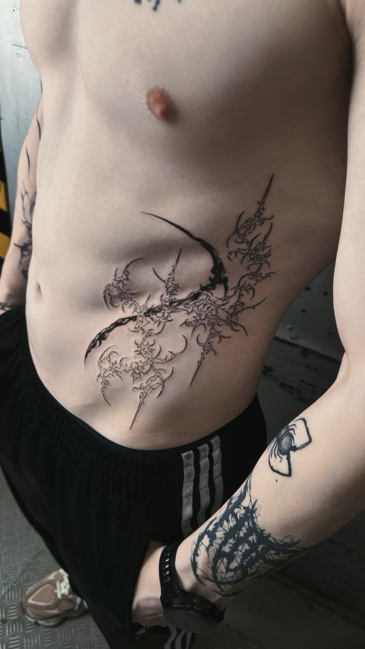 Fine Line Tattoo von Liza – Arbeit 15